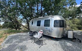 Modern Airstream With Amazing View - 10 To 15 Minutes From Kings Canyon National Park